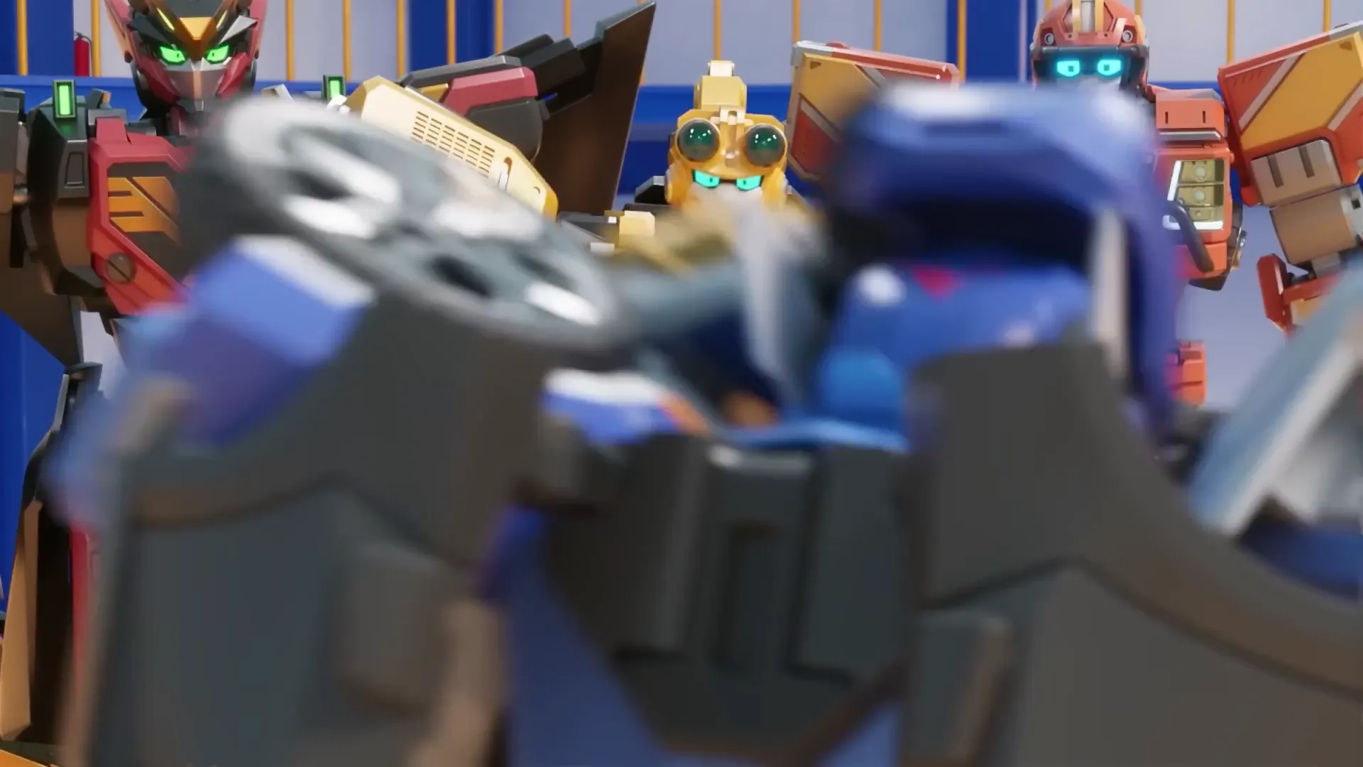 His bald head later shown in S2E3